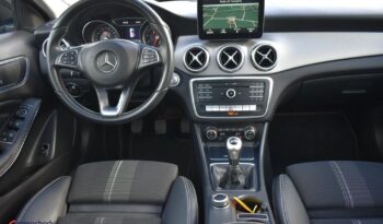 MERCEDES-BENZ   GLA     156 KM    Manualna    FWD (przód)    Czarny full