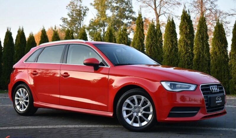 AUDI   A3     110 KM    Manualna    FWD (przód)    Czerwony full