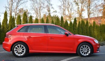 AUDI   A3     110 KM    Manualna    FWD (przód)    Czerwony full