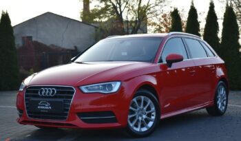 AUDI   A3     110 KM    Manualna    FWD (przód)    Czerwony full