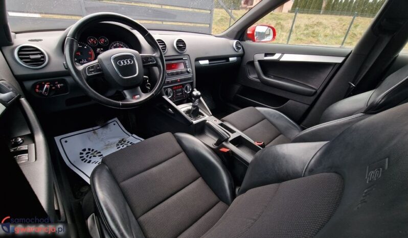 AUDI A3  | 4×4 (doł. automatycznie) | Manualna | 140 KM | Czerwony full