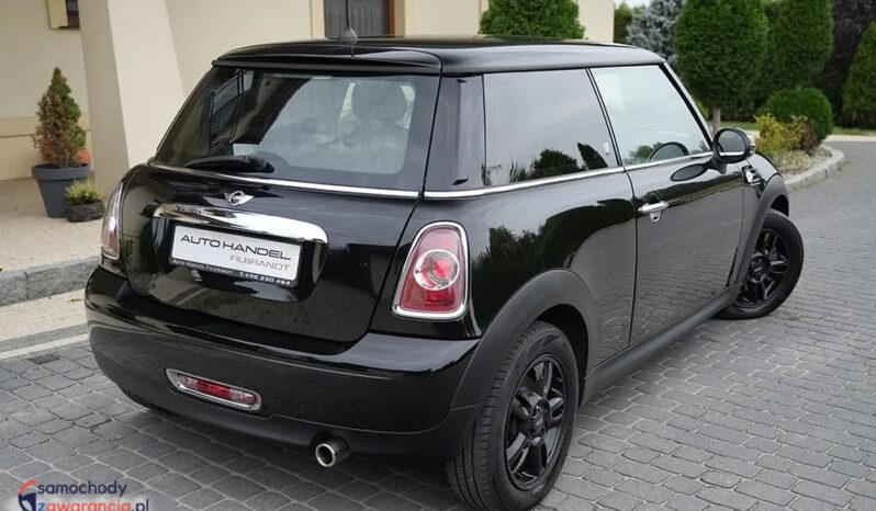 MINI ONE  | FWD (przód) | Manualna | 75 KM | Czarny full