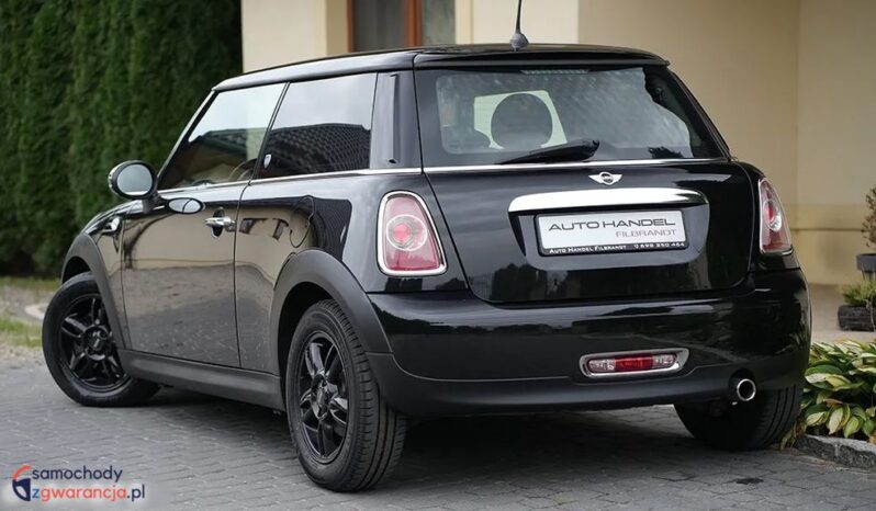 MINI ONE  | FWD (przód) | Manualna | 75 KM | Czarny full