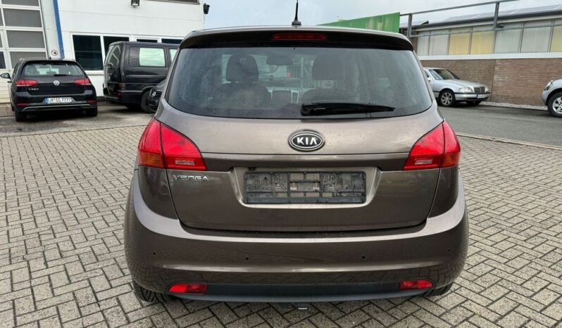 KIA Venga  | FWD (przód) | Manualna | 125 KM | Brązowy full