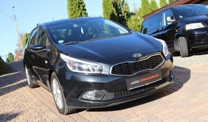 KIA Ceed  | 2015 | 128 KM | 1600cm3 | Czarny full