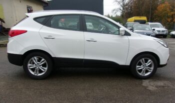 HYUNDAI ix35  | FWD (przód) | Manualna | 135 KM | bialy full