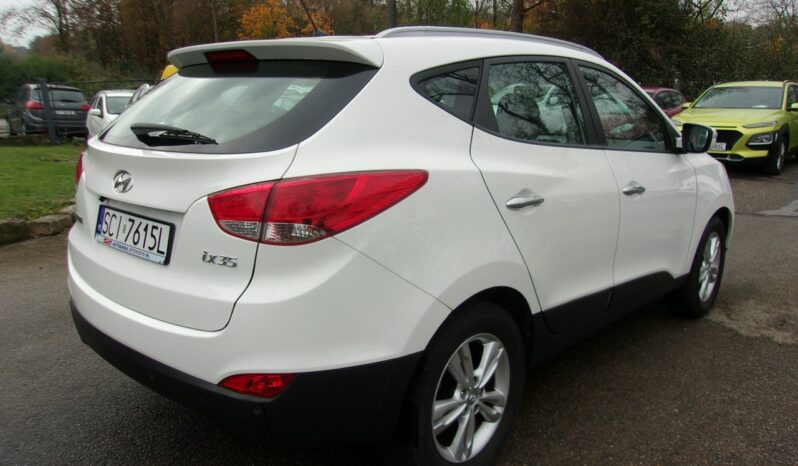 HYUNDAI ix35  | FWD (przód) | Manualna | 135 KM | bialy full