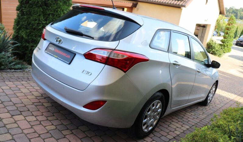 HYUNDAI I30  | 2013 | 90 KM | 1400cm3 | Srebrny full