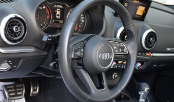 AUDI A3  | FWD (przód) | Automatyczna | 200 KM | Niebieski full