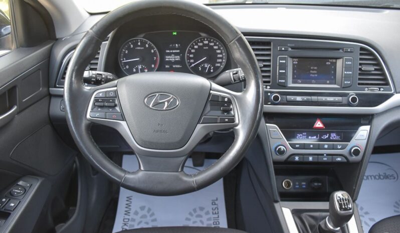 HYUNDAI Elantra | FWD (przód) | Manualna | 128 KM | Czarny full