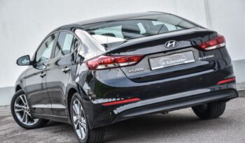 HYUNDAI Elantra | FWD (przód) | Manualna | 128 KM | Czarny full