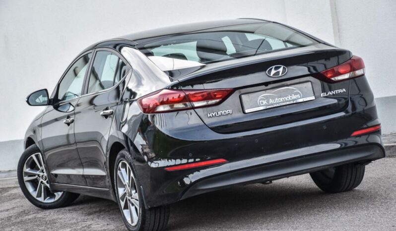 HYUNDAI Elantra | FWD (przód) | Manualna | 128 KM | Czarny full