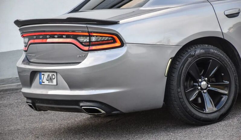 Dodge Charger | RWD (tył) | Automatyczna | 300 KM | Szary full