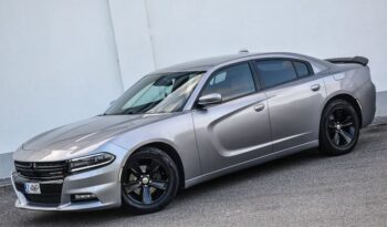 Dodge Charger | RWD (tył) | Automatyczna | 300 KM | Szary full