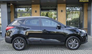 HYUNDAI ix35  | 4×4 (doł. automatycznie) | Automatyczna | 184 KM | Czarny full