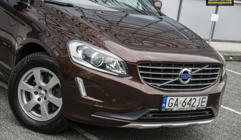 VOLVO XC 60 | FWD (przód) | Automatyczna | 181 KM | Brązowy full