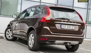 VOLVO XC 60 | FWD (przód) | Automatyczna | 181 KM | Brązowy full