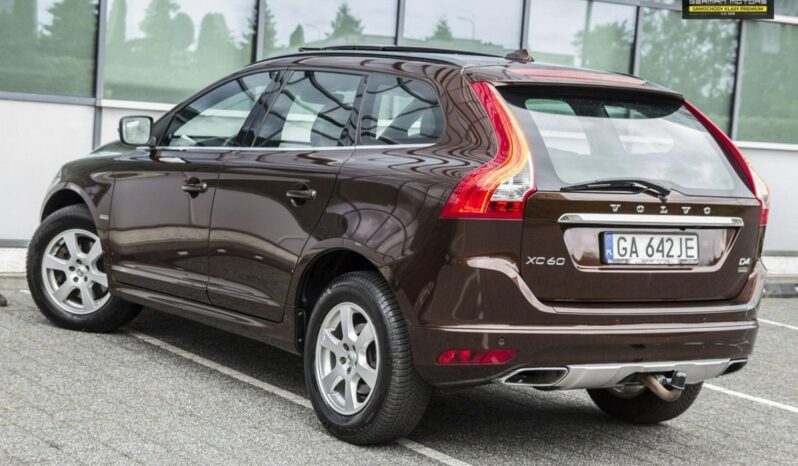 VOLVO XC 60 | FWD (przód) | Automatyczna | 181 KM | Brązowy full