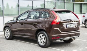 VOLVO XC 60 | FWD (przód) | Automatyczna | 181 KM | Brązowy full