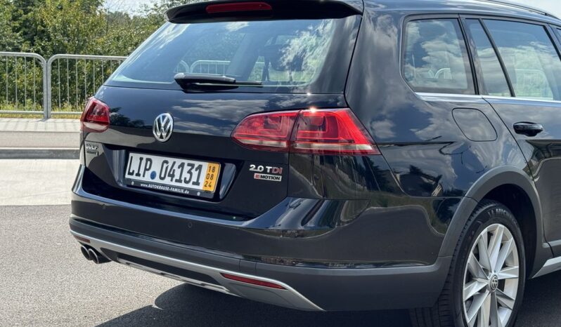 VOLKSWAGEN Golf  | 4×4 (stały) | Automatyczna | 184 KM | Czarny full