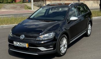 VOLKSWAGEN Golf  | 4×4 (stały) | Automatyczna | 184 KM | Czarny full