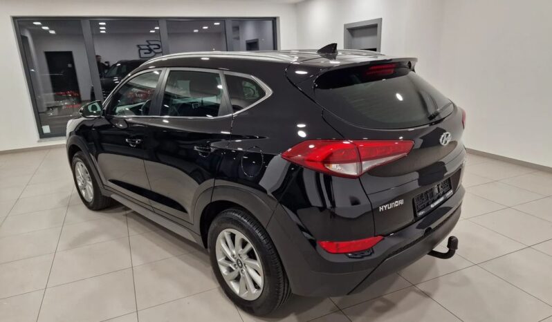 HYUNDAI Tucson  | FWD (przód) | Manualna | 132 KM | Czarny full