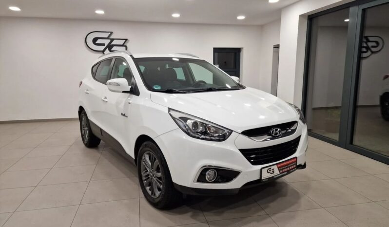 HYUNDAI ix35  | FWD (przód) | Manualna | 135 KM | Biały full