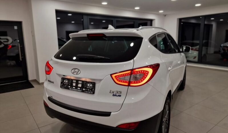 HYUNDAI ix35  | FWD (przód) | Manualna | 135 KM | Biały full