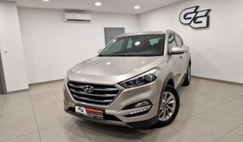 HYUNDAI Tucson  | 4×4 (doł. ręcznie) | Automatyczna | 177 KM | Beżowy full