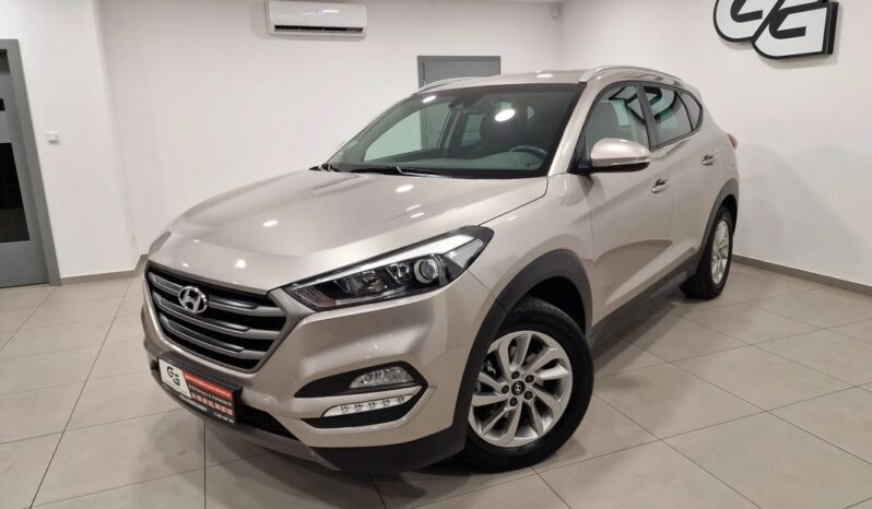 HYUNDAI Tucson  | 4×4 (doł. ręcznie) | Automatyczna | 177 KM | Beżowy full