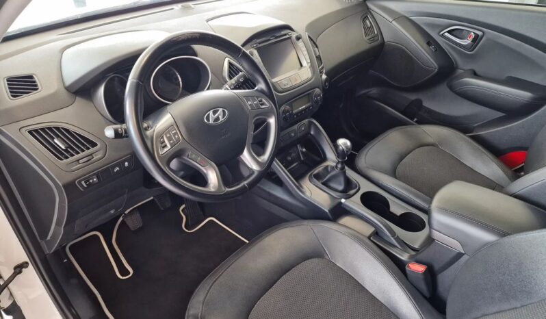 HYUNDAI ix35  | FWD (przód) | Manualna | 135 KM | Biały full