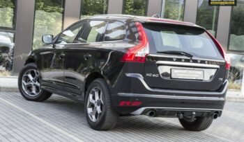 VOLVO XC 60 | FWD (przód) | Automatyczna | 240 KM | Czarny full