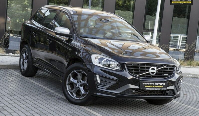 VOLVO XC 60 | FWD (przód) | Automatyczna | 240 KM | Czarny full