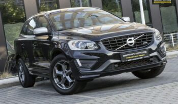 VOLVO XC 60 | FWD (przód) | Automatyczna | 240 KM | Czarny full