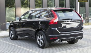 VOLVO XC 60 | FWD (przód) | Automatyczna | 240 KM | Czarny full