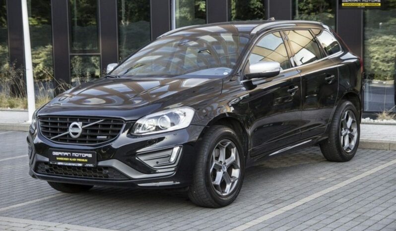 VOLVO XC 60 | FWD (przód) | Automatyczna | 240 KM | Czarny full