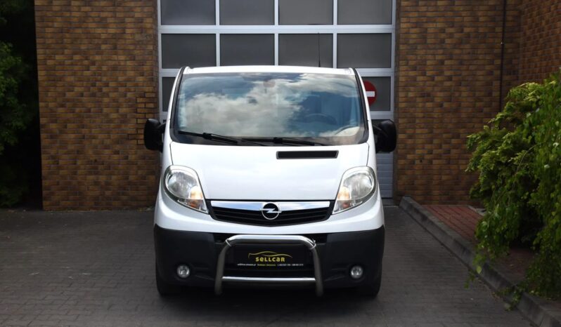 OPEL Vivaro 2.5 CDTI L2H1 Long |  | Manualna | 145 KM | Biały full