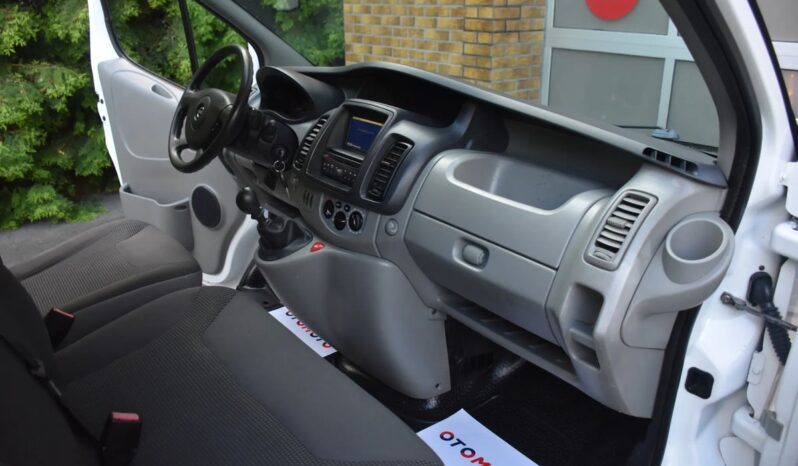 OPEL Vivaro 2.5 CDTI L2H1 Long |  | Manualna | 145 KM | Biały full