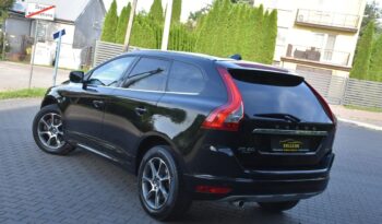 VOLVO XC 60 | FWD (przód) | Automatyczna | 150 KM | Czarny full