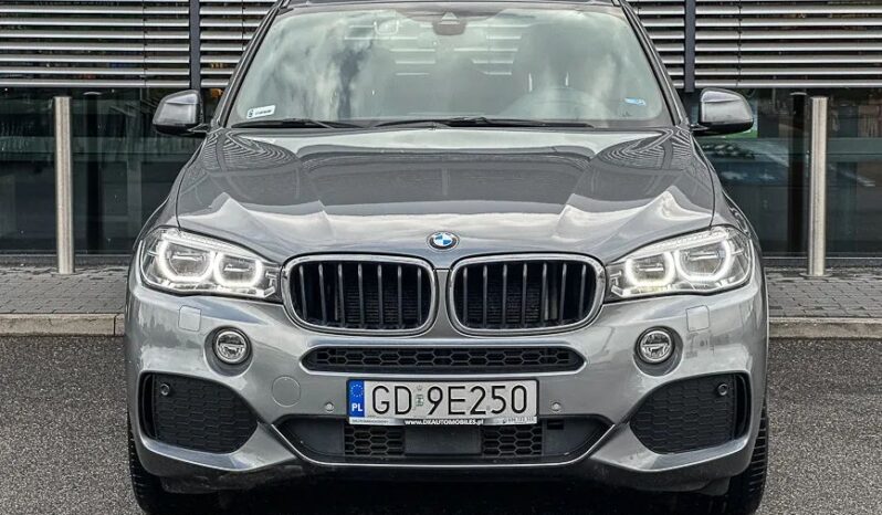 BMW X5  | 4×4 (doł. automatycznie) | Automatyczna | 231 KM | Szary full