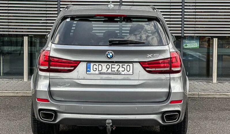 BMW X5  | 4×4 (doł. automatycznie) | Automatyczna | 231 KM | Szary full