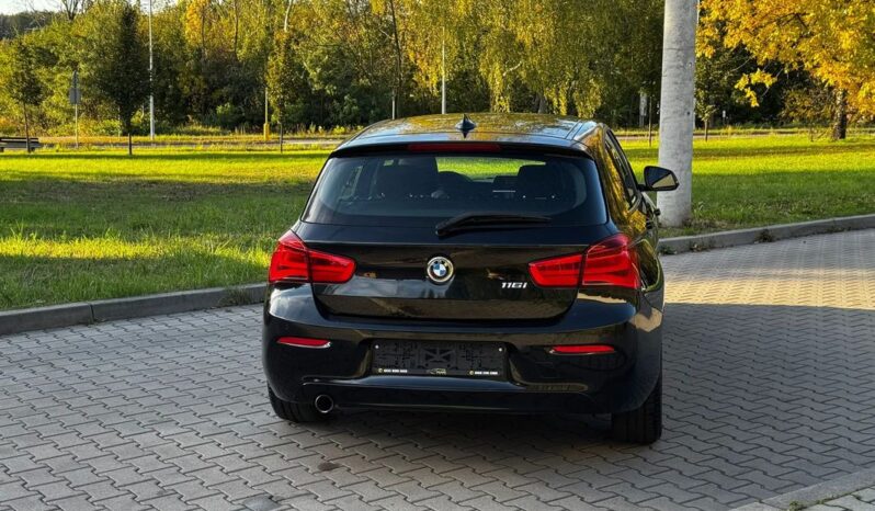 BMW Seria 1  | RWD (tył) | Manualna | 109 KM | Czarny full