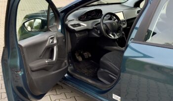 PEUGEOT 2008  | FWD (przód) | Manualna | 82 KM | Zielony full