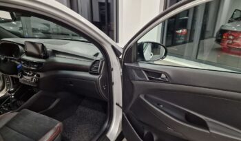 HYUNDAI Tucson  | FWD (przód) | Manualna | 177 KM | Srebrny full