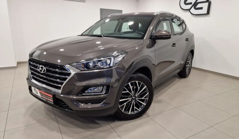 HYUNDAI Tucson  | FWD (przód) | Manualna | 132 KM | Brązowy full