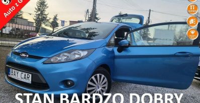 Ford Fiesta  | Fwd (Przód) | Manualna | 82 Km | Niebieski