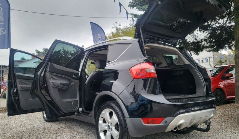 FORD Kuga  | FWD (przód) | Manualna | 136 KM | Czarny full