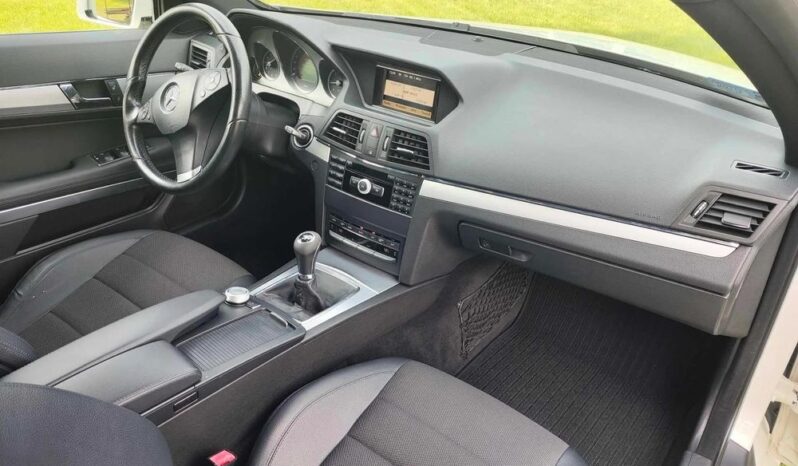 MERCEDES-BENZ Klasa E | RWD (tył) | Manualna | 170 KM | Biały full