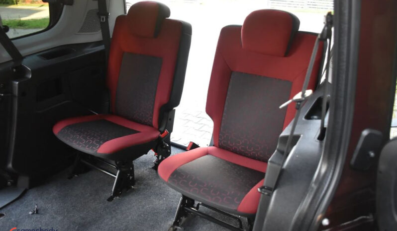 FIAT Doblo  | FWD (przód) | Manualna | 105 KM | Bordowy full