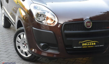 FIAT Doblo  | FWD (przód) | Manualna | 105 KM | Bordowy full